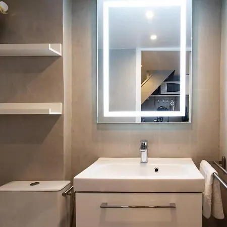 Lvh Apartment